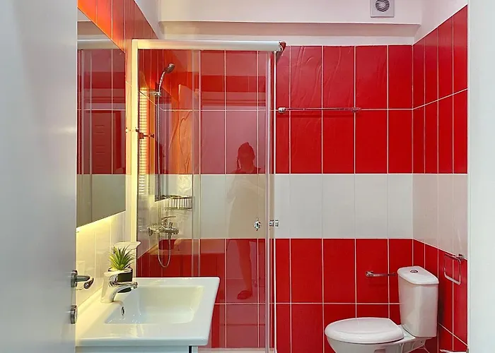 Daire Lulu - Peony Golem (Tirana)